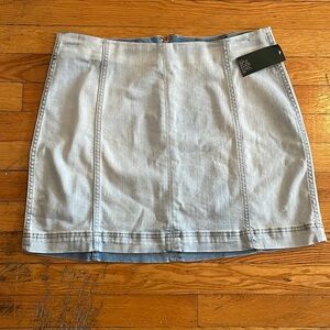 nwt! wild fable light wash jean skirt!